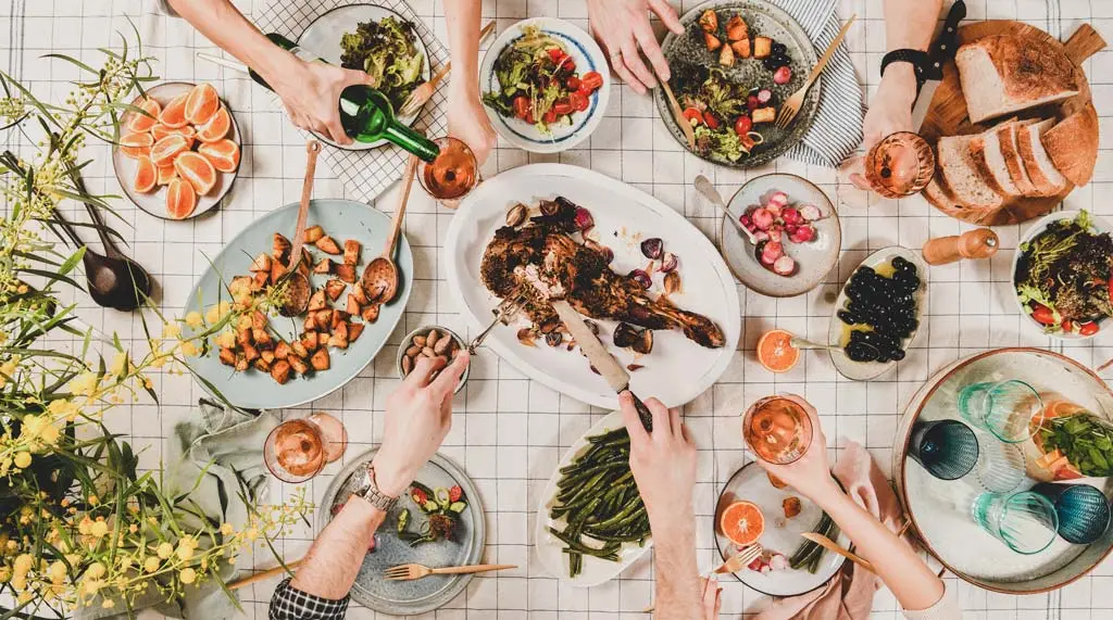 The Art of Food Styling for Instagram-Worthy Photos